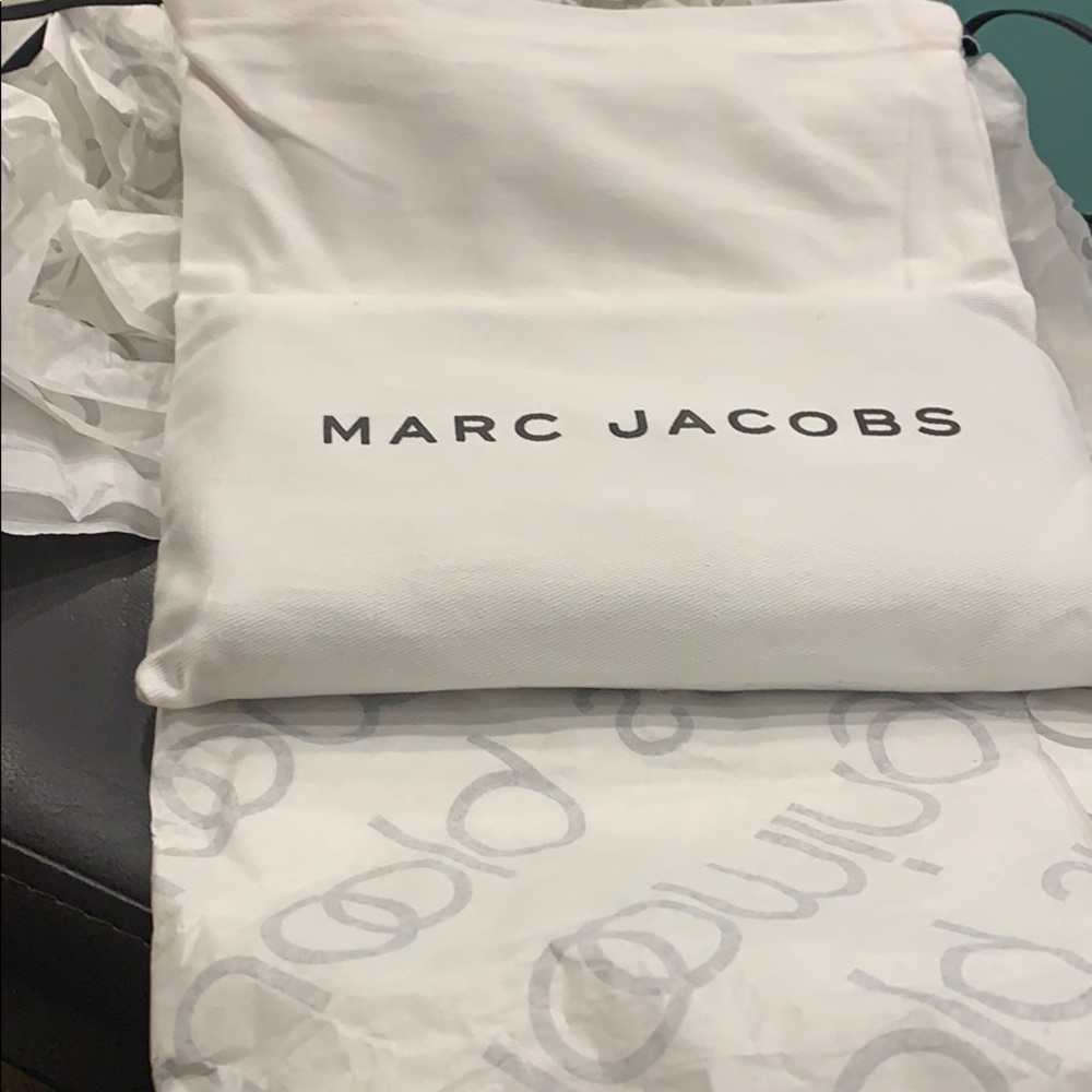 Marc Jacobs wallet NWT